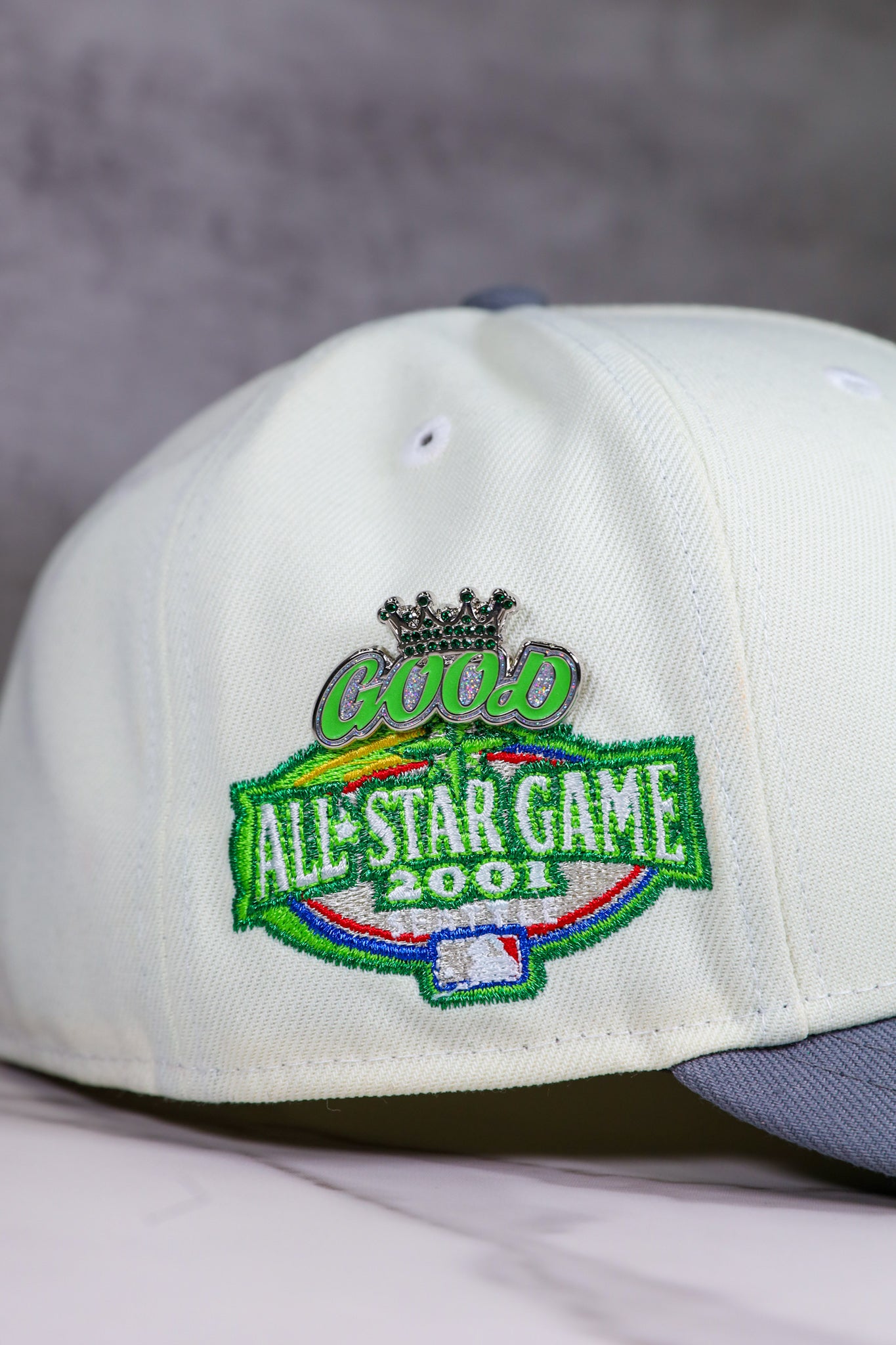 Box 360 Good Crown Pin