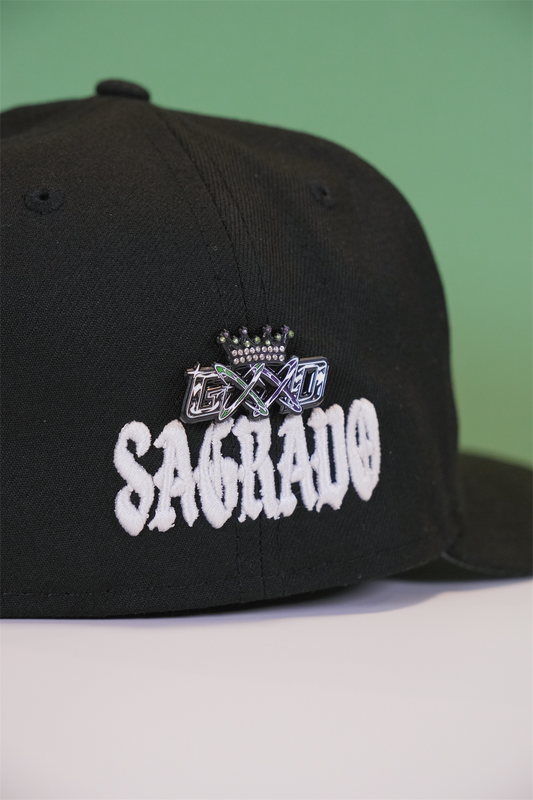 Falxo Tour Good Crown Pin